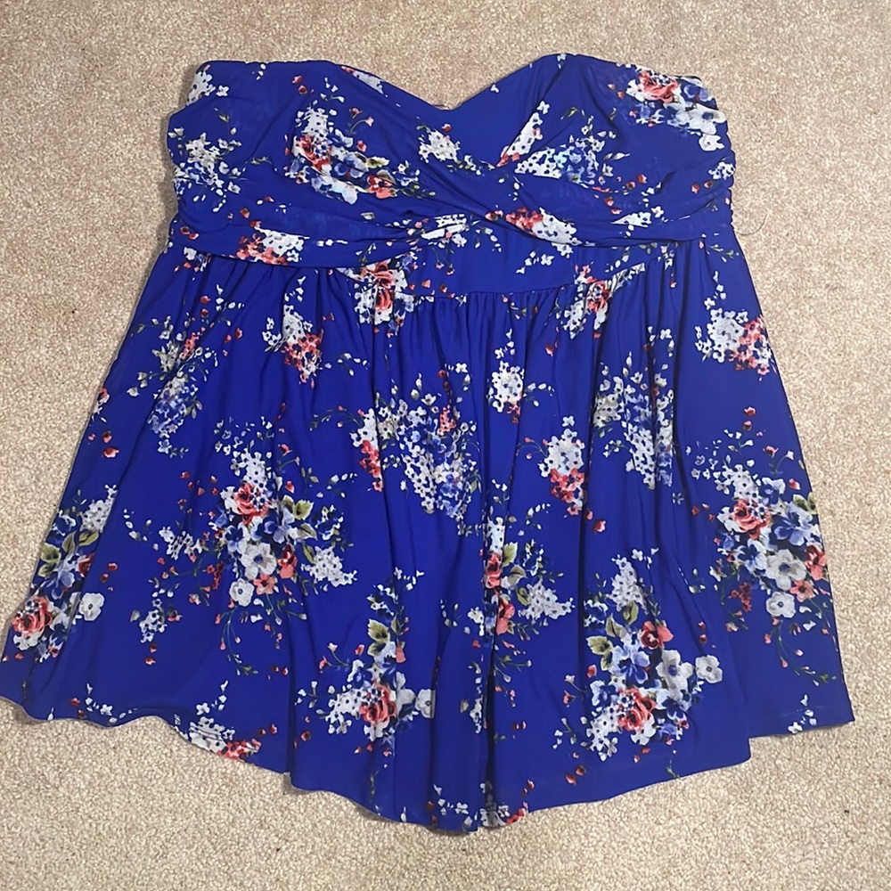 Torrid Strapless Floral 🌺 Blouse
